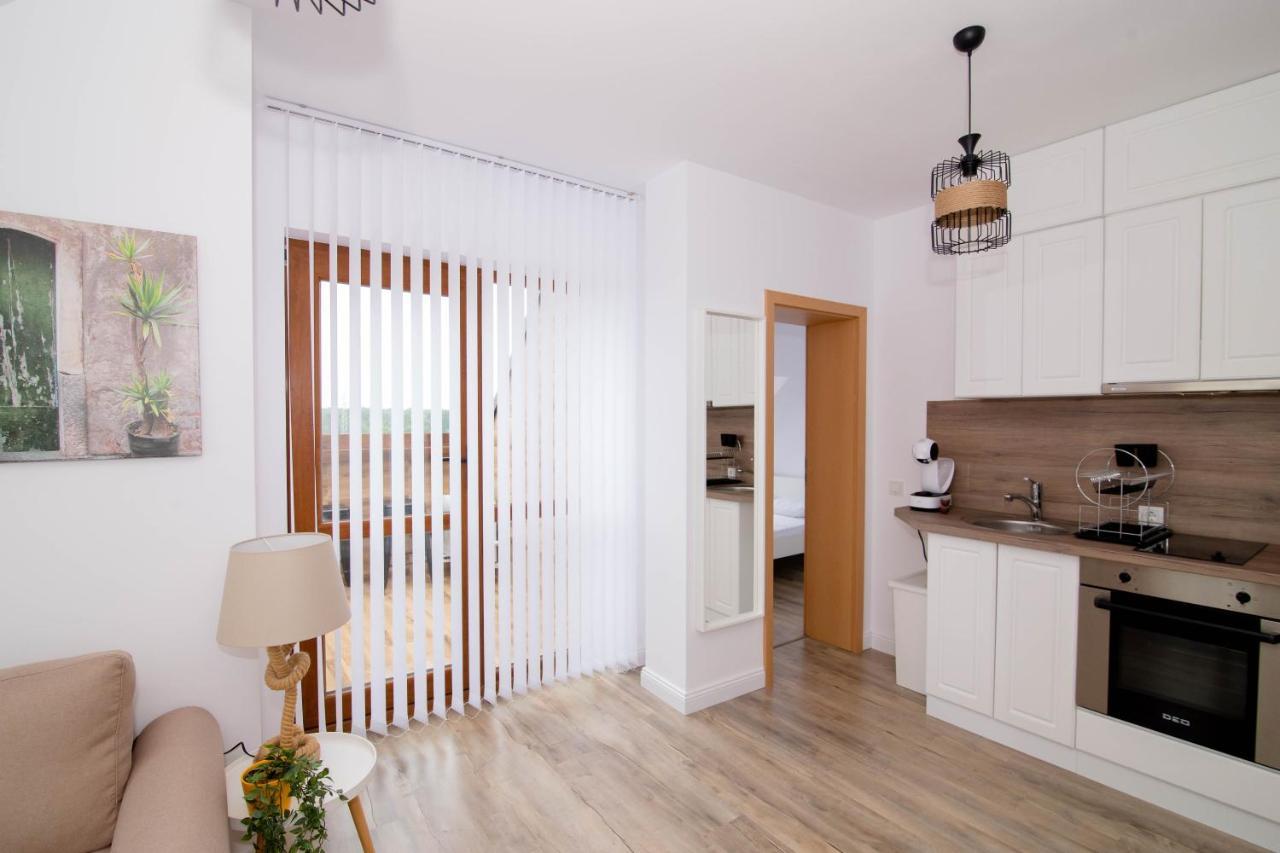 Four Seasons Apartment - Oasis Beach Resort Bliznatsi Esterno foto