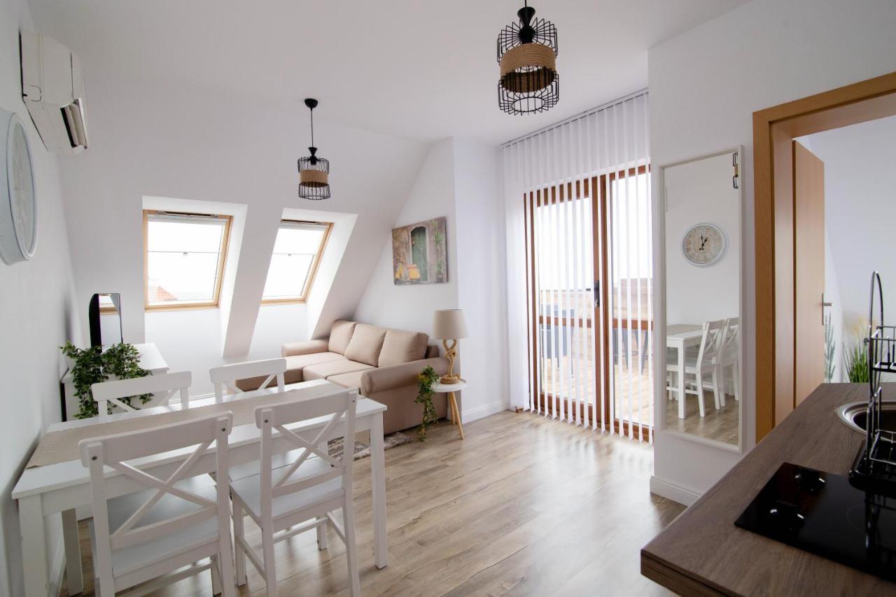 Four Seasons Apartment - Oasis Beach Resort Bliznatsi Esterno foto