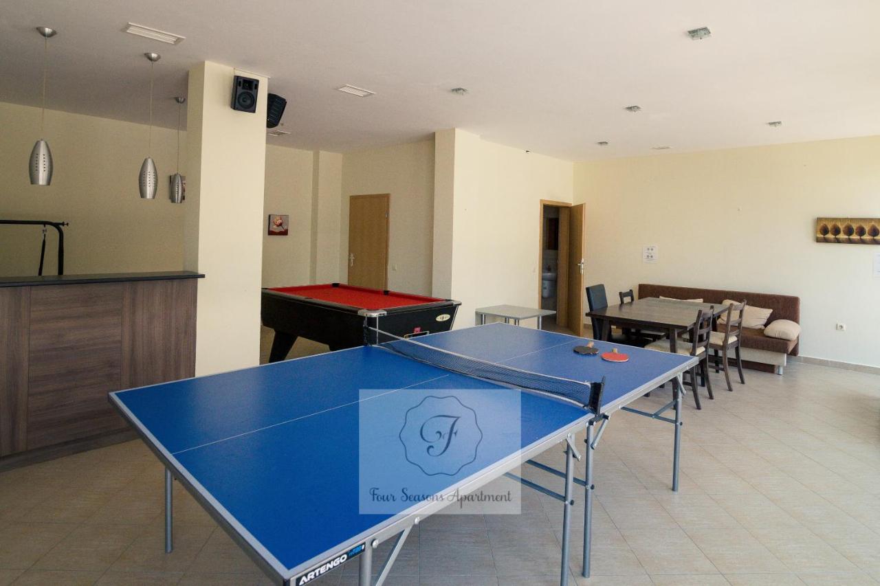 Four Seasons Apartment - Oasis Beach Resort Bliznatsi Esterno foto